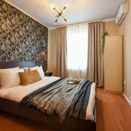 Modern Elegance In The Heart Of The City - romana Square Bucarest