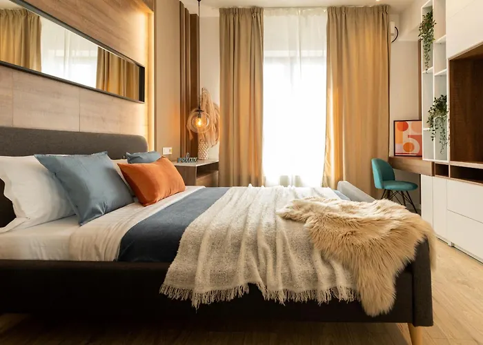 Modern Elegance In The Heart Of The City - romana Square 아파트 *