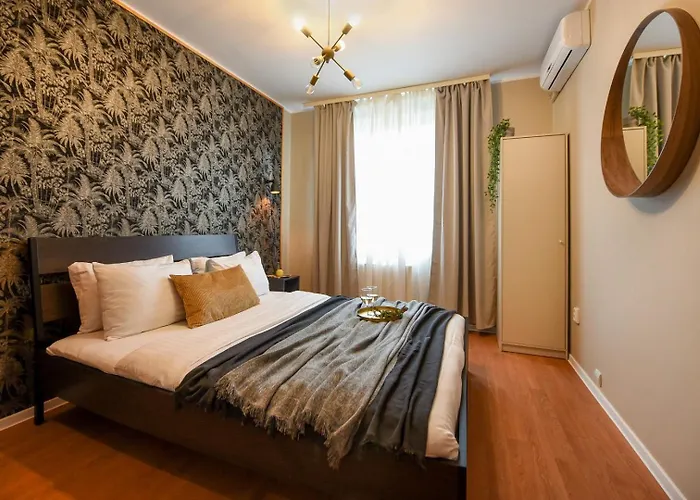 Modern Elegance In The Heart Of The City - romana Square Bucareste