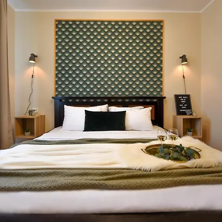 Modern Elegance In The Heart Of The City - romana Square *