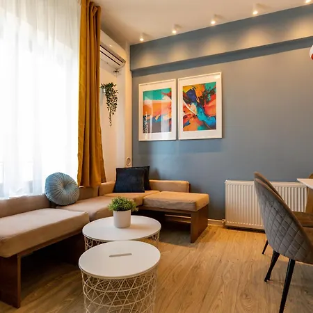Апартаменты Modern Elegance In The Heart Of The City - romana Square Бухарест